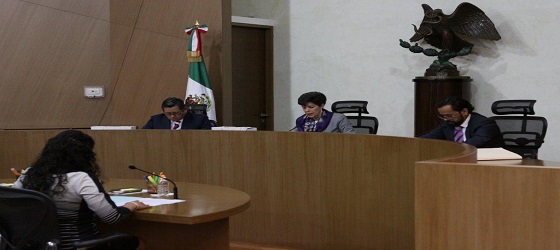 LA SALA REGIONAL DISTRITO FEDERAL  DEL TRIBUNAL ELECTORAL DEL PODER JUDICIAL DE LA FEDERACIÓN, EN SU SESIÓN PÚBLICA DEL DÍA DE HOY, REVOCA LAS RESOLUCIONES DE LA SALA DE SEGUNDA INSTANCIA DEL TRIBUNAL DEL ESTADO DE GUERRERO Y DEL TRIBUNAL ELECTORAL DEL DISTRITO FEDERAL