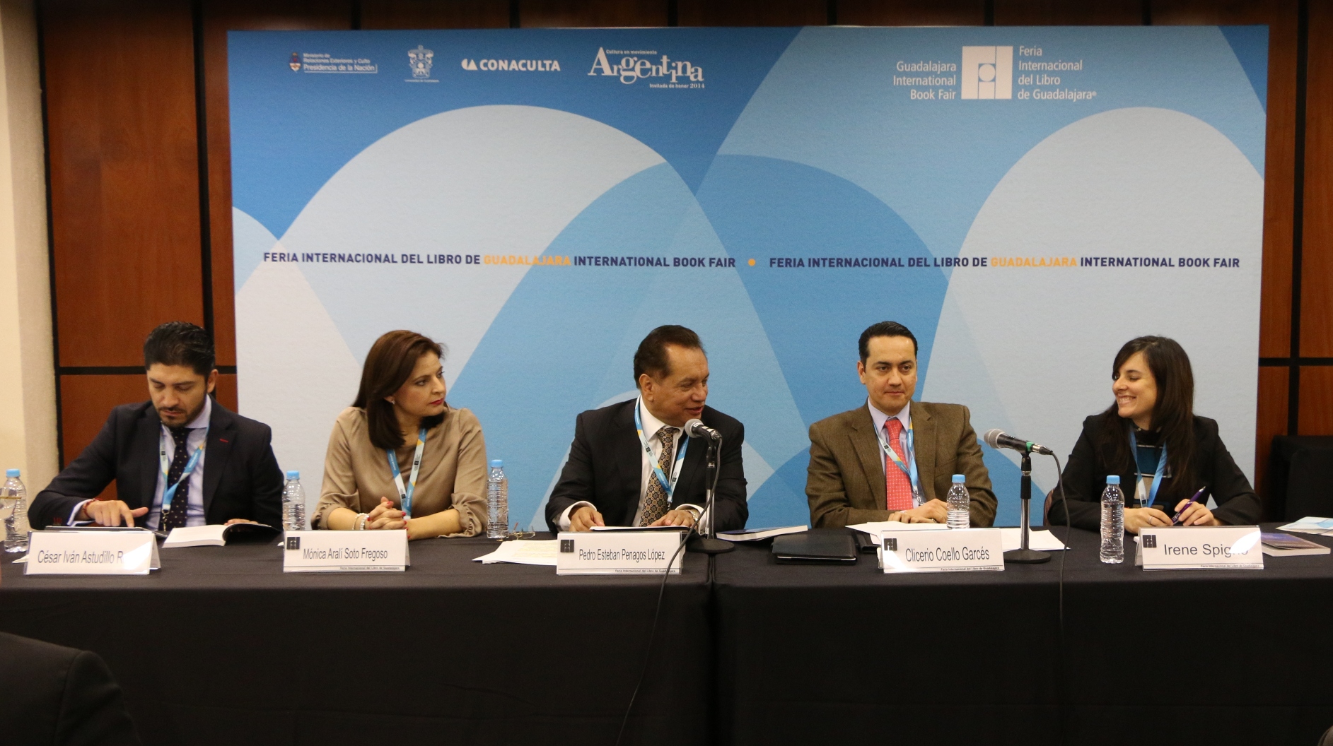 EL MAGISTRADO PEDRO ESTEBAN PENAGOS LÓPEZ PRESENTA SU LIBRO EN LA FERIA INTERNACIONAL DEL LIBRO DE GUADALAJARA 2014