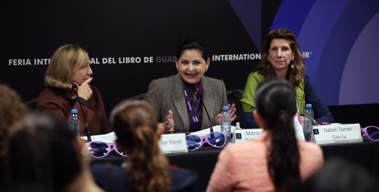 Es necesario incorporar a más mujeres en puestos públicos con <br />una agenda de género: Magistrada Mónica Aralí Soto Fregoso<br /><br />