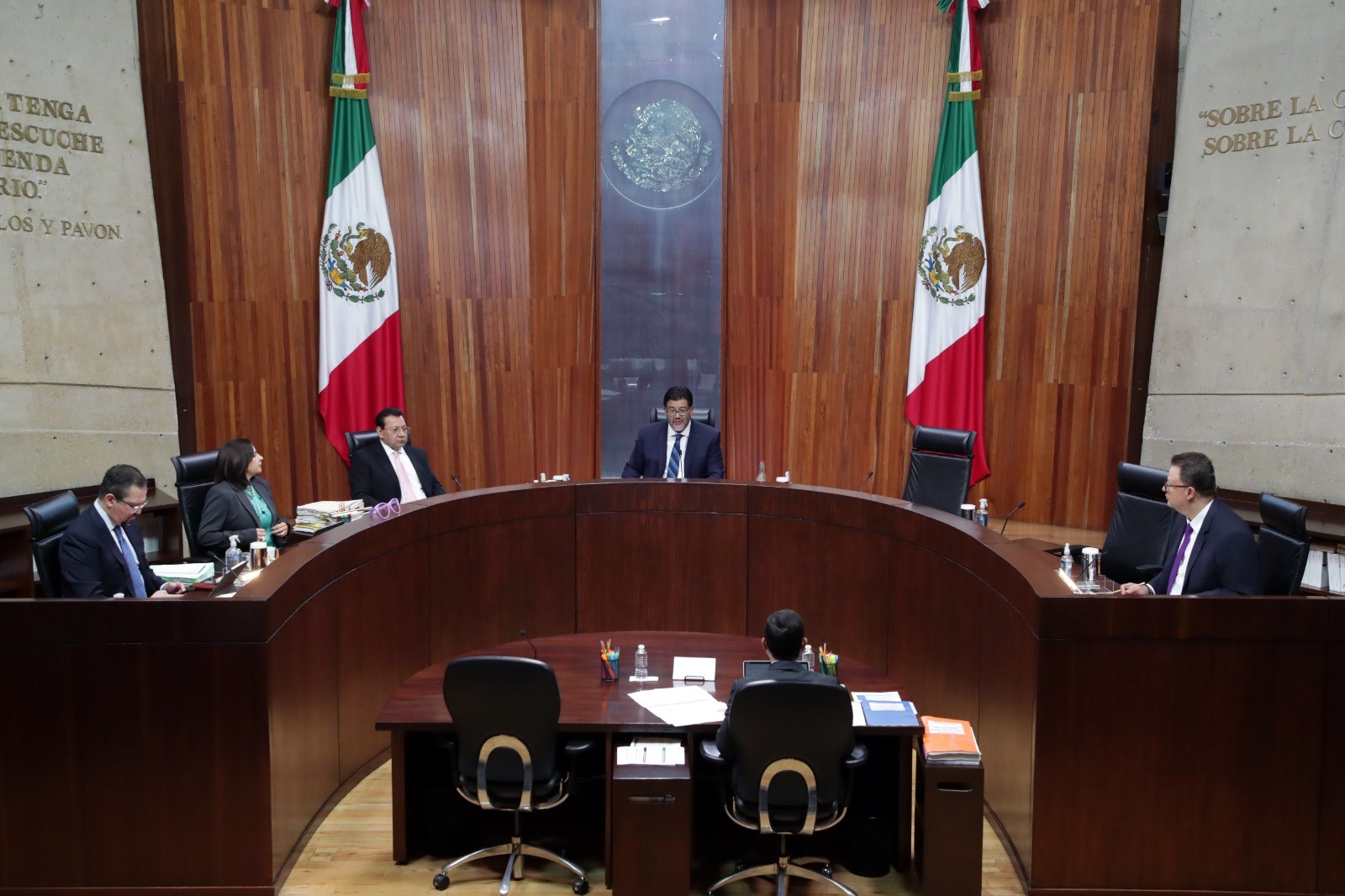 La Sala Superior vinculó al Congreso de Chihuahua a legislar para <br />
garantizar los derechos político-electorales de las personas indígenas<br />
<br />