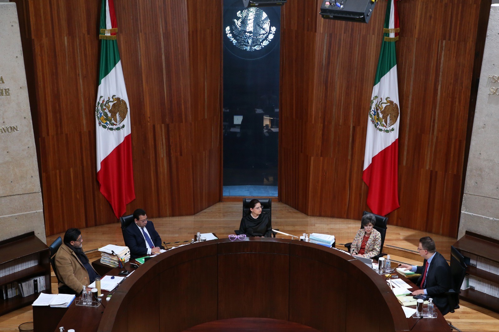 El TEPJF determinó que son existentes las omisiones atribuidas al Congreso de la Unión y al Consejo General del INE respecto de garantizar la paridad de género en la elección para la Presidencia de la República