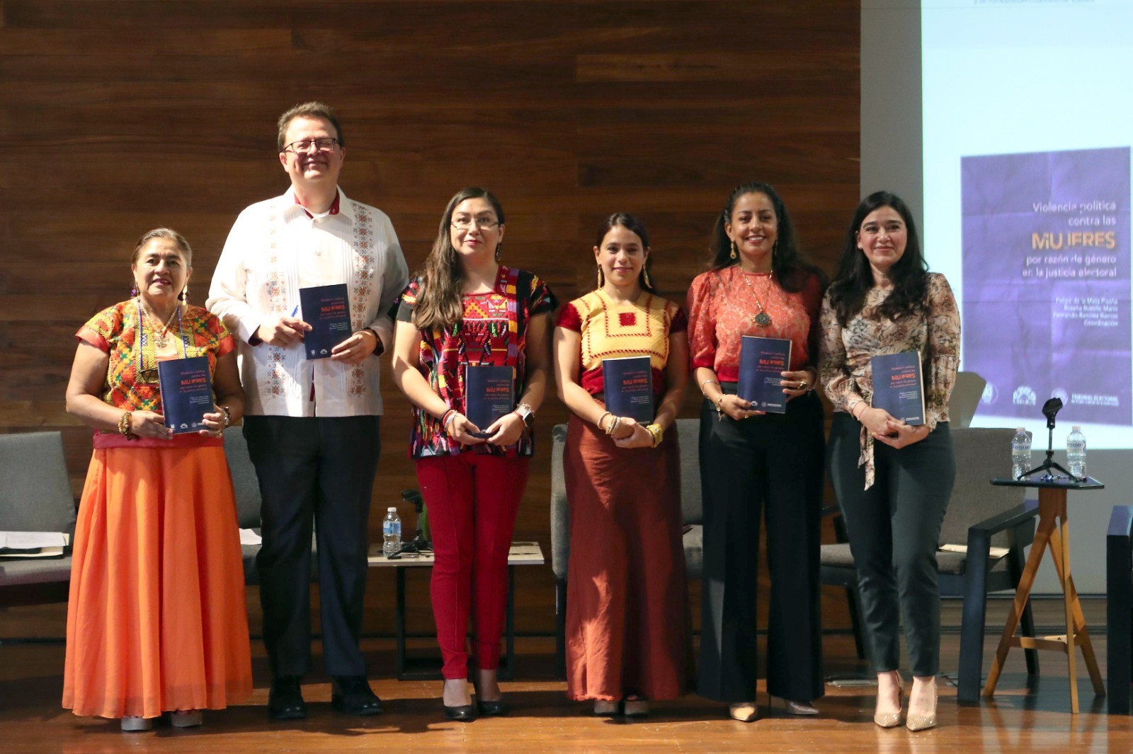 Las sentencias del TEPJF han abierto la participación<br />
de las mujeres en los temas políticos<br />