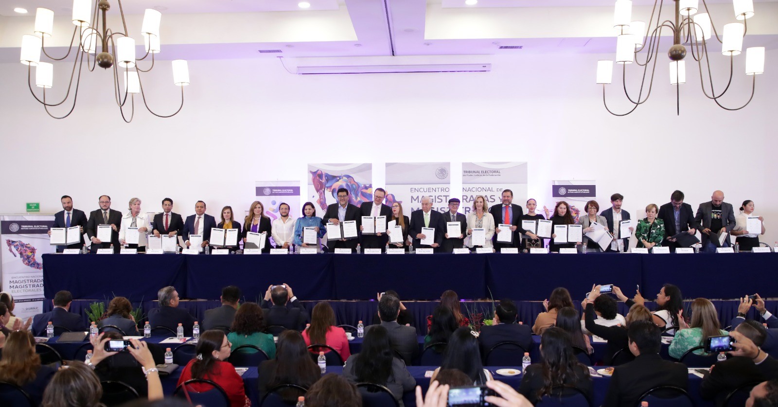 Firman Acuerdo Nacional por la Integridad Electoral organizaciones de la sociedad civil, academia y el sector empresarial con el Tribunal Electoral del Poder Judicial de la Federación para elecciones de 2024