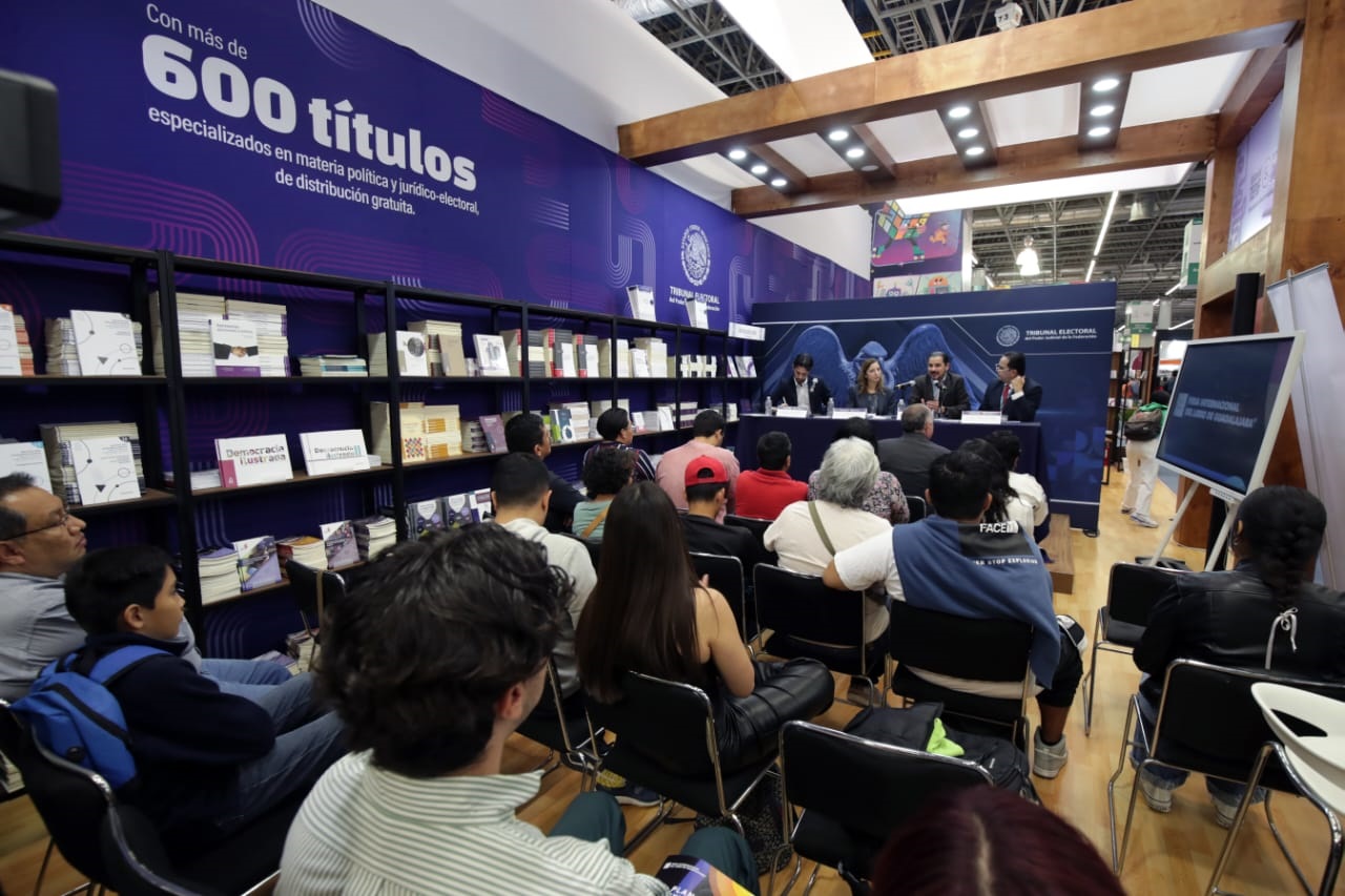 Con dos presentaciones de libros y un conversatorio, el TEPJF inicia sus actividades en la Feria Internacional del Libro de Guadalajara 2023