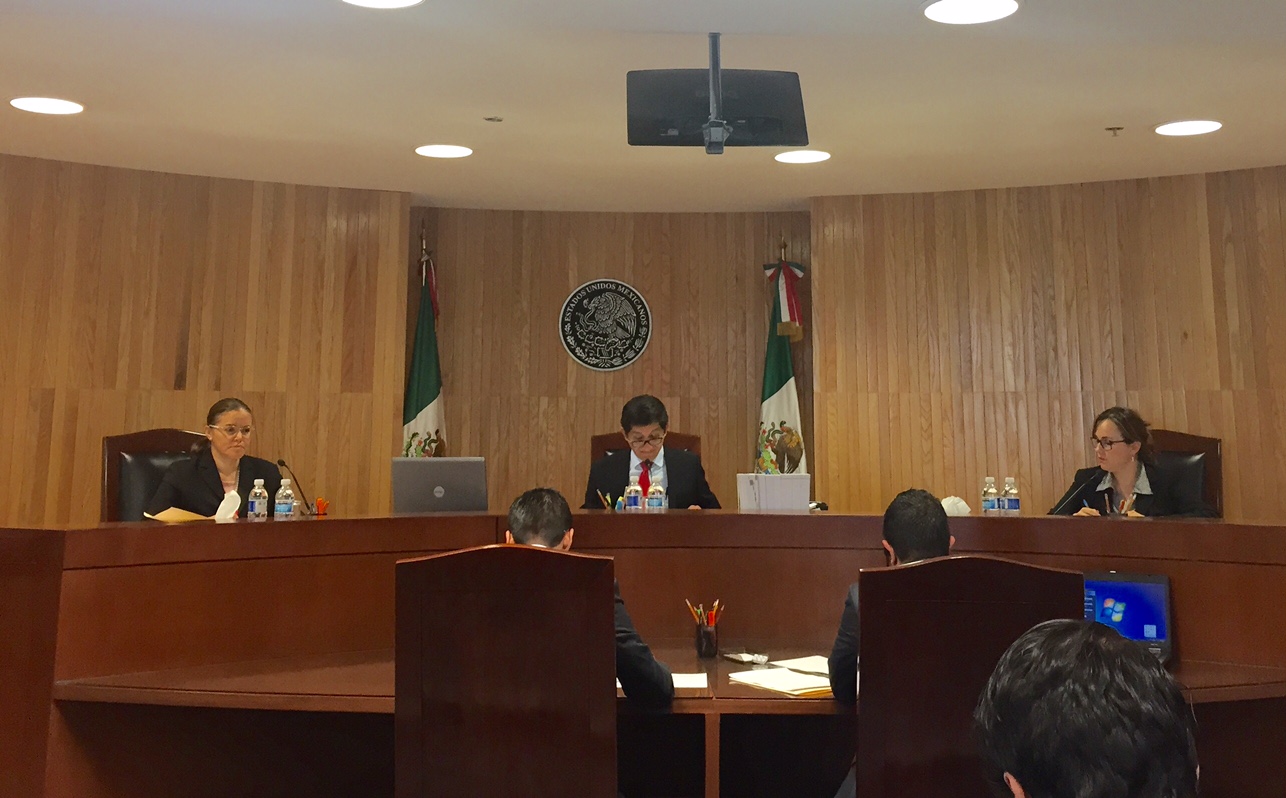 REVOCA LA SALA REGIONAL TOLUCA DEL TEPJF RESOLUCIÓN DEL TEEM RELACIONADA CON EL USO Y ENTREGA DE UTILITARIOS EN HUIXQUILUCAN, ESTADO DE MÉXICO