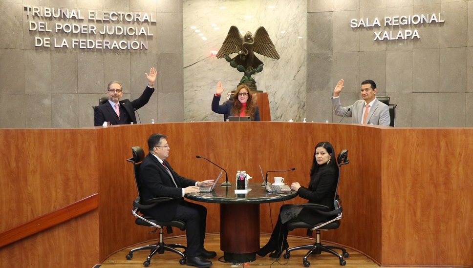 LA SALA REGIONAL XALAPA CONFIRMA EL DESECHAMIENTO DE LA QUEJA PRESENTADA POR EL PAN EN CONTRA DEL CONSEJO DISTRITAL 11 DEL INE, EN COATZACOALCOS, VERACRUZ