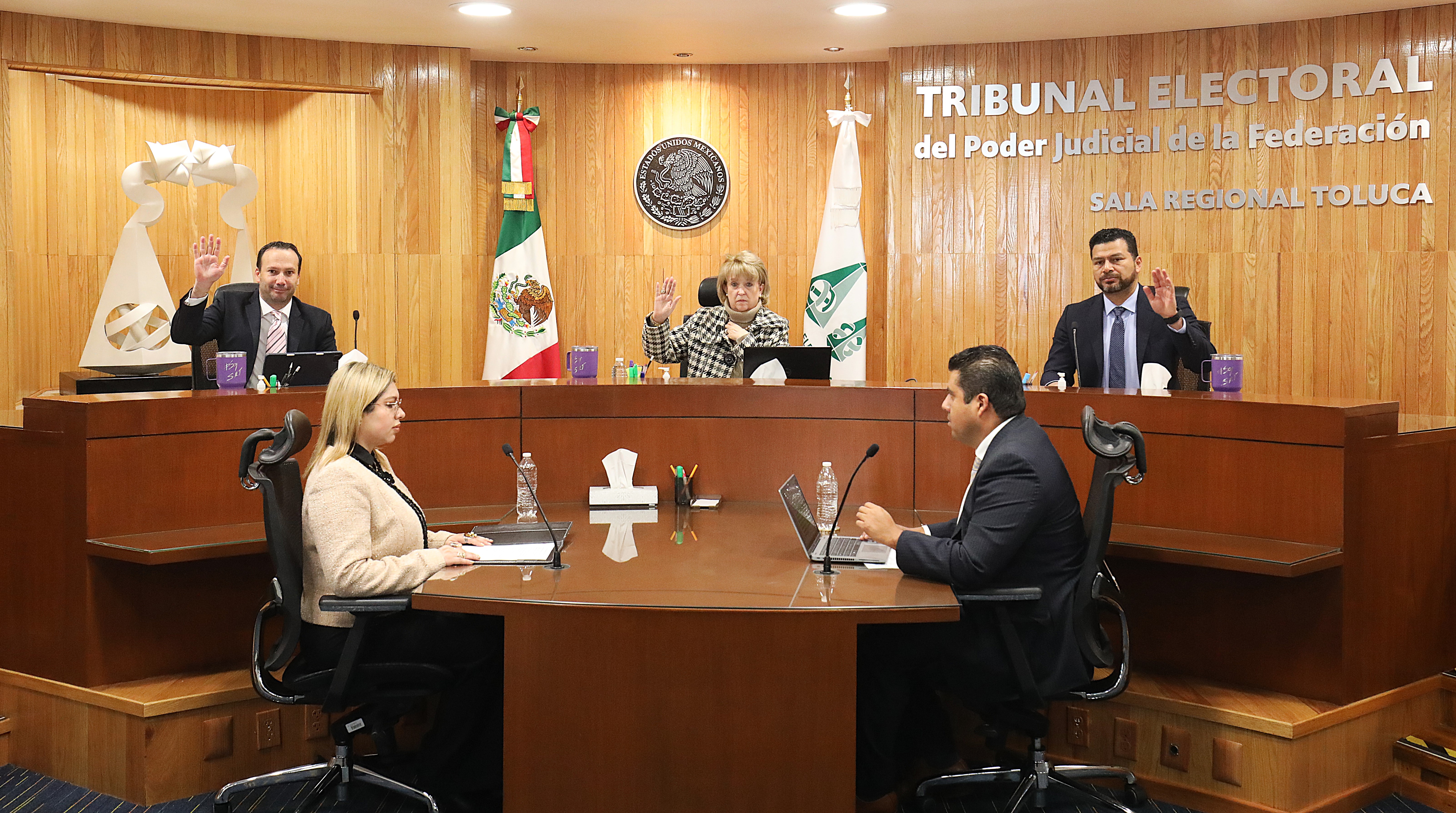 SALA REGIONAL TOLUCA REVOCA SENTENCIAS DEL TRIBUNAL ELECTORAL DEL ESTADO DE QUERÉTARO, RELACIONADAS CON LA VULNERACIÓN AL INTERES SUPERIOR DE LA NIÑEZ EN EL USO DE PROPAGANDA ELECTORAL.