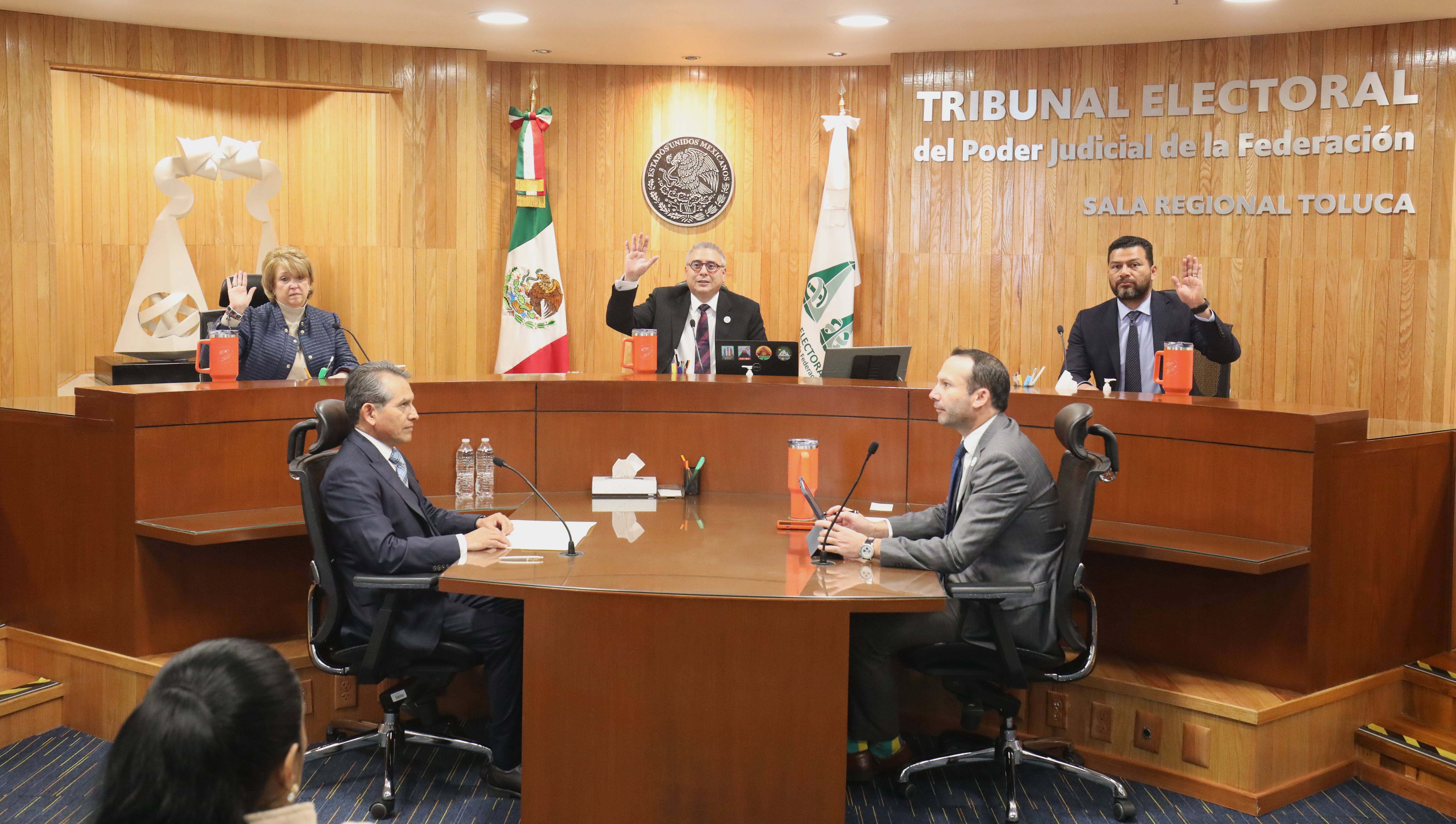 SALA REGIONAL TOLUCA REVOCÓ SENTENCIA DEL TEEQRO EN LO RELATIVO A LA FALTA AL DEBER DE CUIDADO EN TORNO A LA CONDUCTA DEL CANDIDATO POSTULADO POR UN PARTIDO POLÍTICO, AL CONSIDERAR QUE EL RESPONSABLE DE LA CONDUCTA INFRACTORA NO ERA SU PRECANDIDATO EN LA FECHA DE LA COMISIÓN DE LA IRREGULARIDAD.