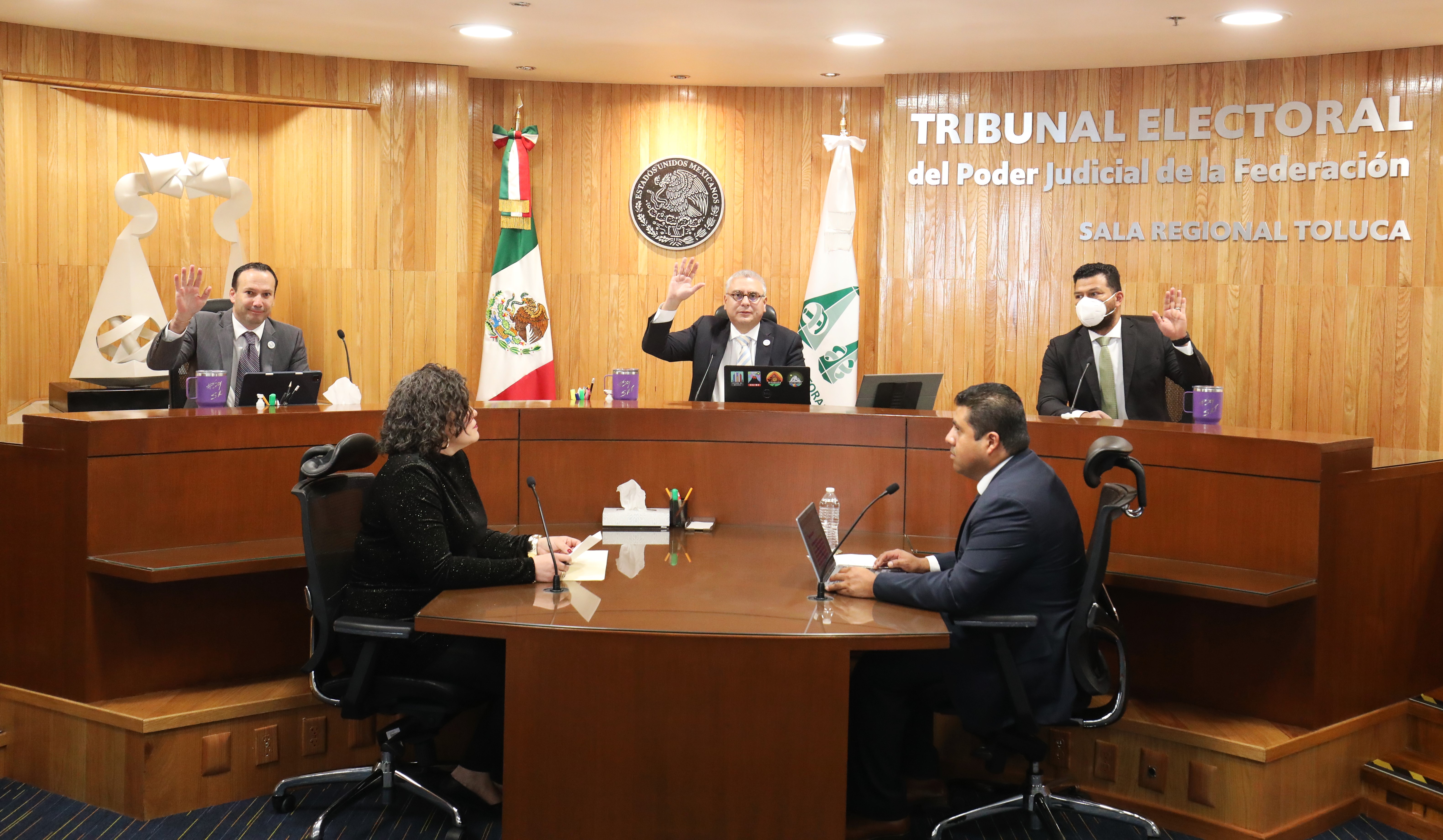 SALA REGIONAL TOLUCA REVOCA SENTENCIAS DE LOS TRIBUNALES ELECTORALES DE LOS ESTADOS DE COLIMA Y QUERÉTARO, RELACIONADAS CON EL CUMPLIMIENTO DE UNA SENTENCIA EN MATERIA DE VPG Y DERECHOS DE LA NIÑEZ.